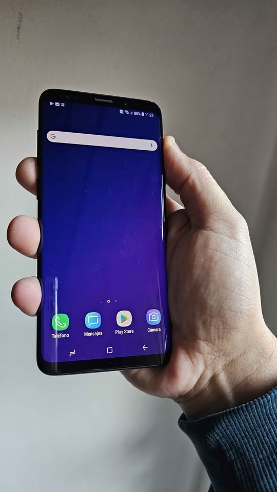 Vendo Samsung S9 PLUS libre 64gb 6ram NFC , NO PERMUTO