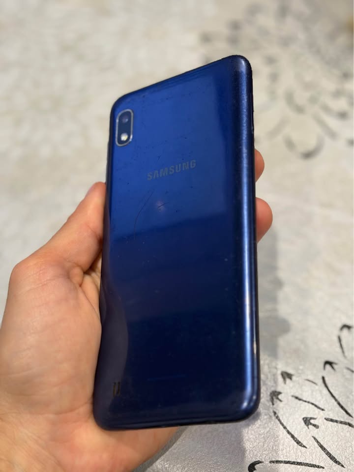Samsung a10📲 Libre 📶 Sin detalles Capital