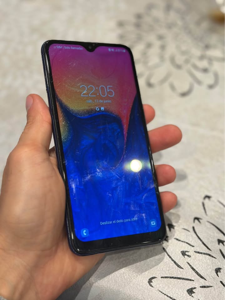 Samsung a10📲 Libre 📶 Sin detalles Capital