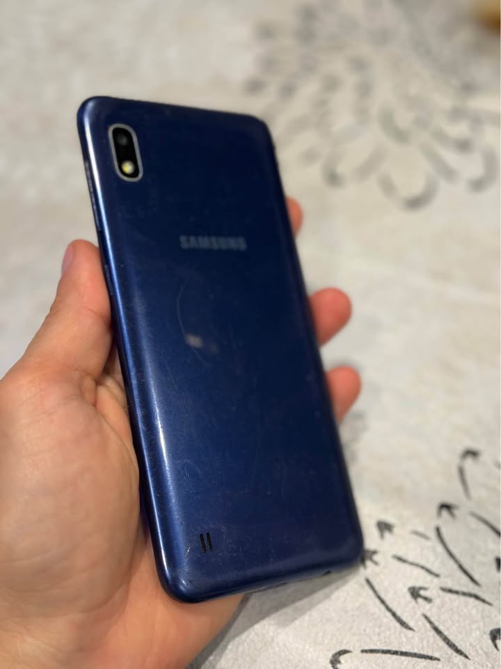 Samsung a10📲 Libre 📶 Sin detalles Capital