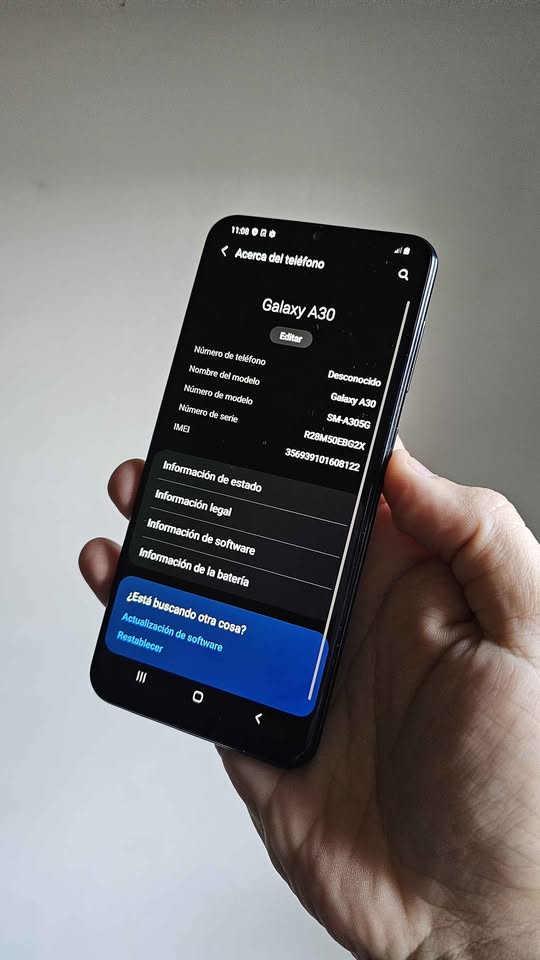 Vendo Samsung A30 libre 32gb 3ram huella , IMPECABLE , NO PERMUTO