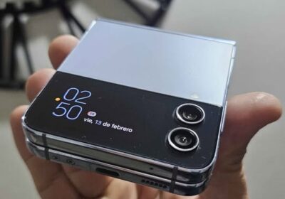 Vendo Samsung Z flip 4 libre 128gb 8ram DETALLE ESTETICO , NO PERMUTO