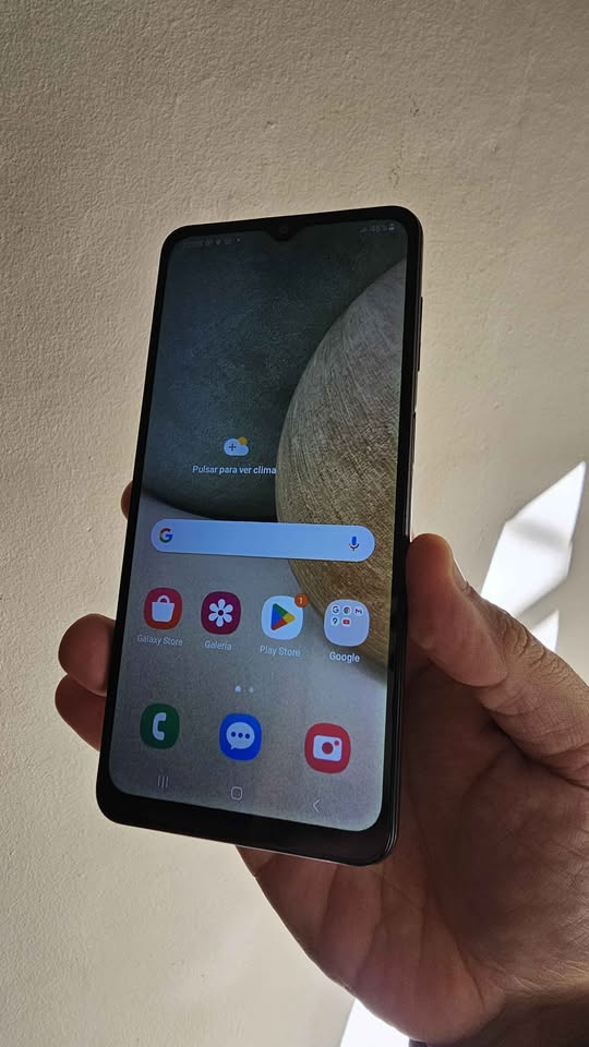 Vendo Samsung A12 libre 64gb 4ram huella , IMPECABLE , NO PERMUTO