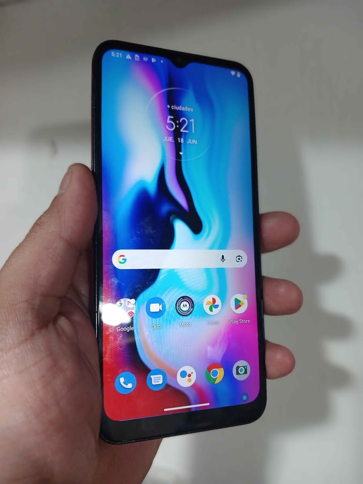 Motorola e7 plus 📱 De 64 GB 👌 libre ! Soy de paternal 🖐️