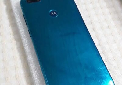 Moto e6 play restaurado (leer descripción)