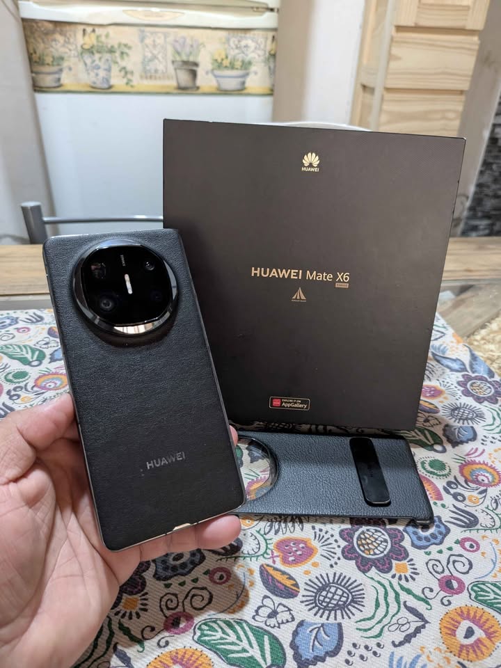 Huawei mate x6