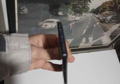Samsung J2 memoria 16GB con wsp cargador original y funda impecable $60000 retira x Villa Ballester