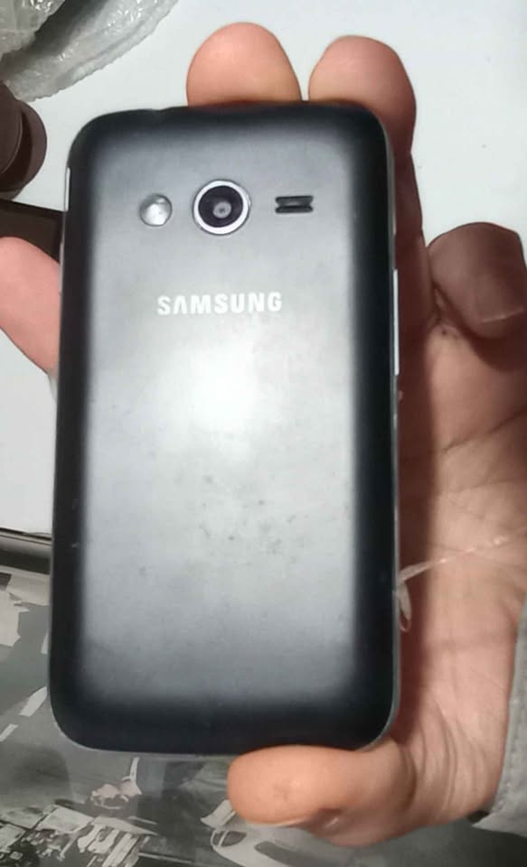 Samsung Galaxy ace4 SIN WSP 4GB $35000 llamada/ sms/ internet retira x villa Ballester