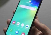 Vendo Samsung S10E libre 128gb 6ram nfc MINIMO DETALLE VIDRIO Y TAPA , NO PERMUTO