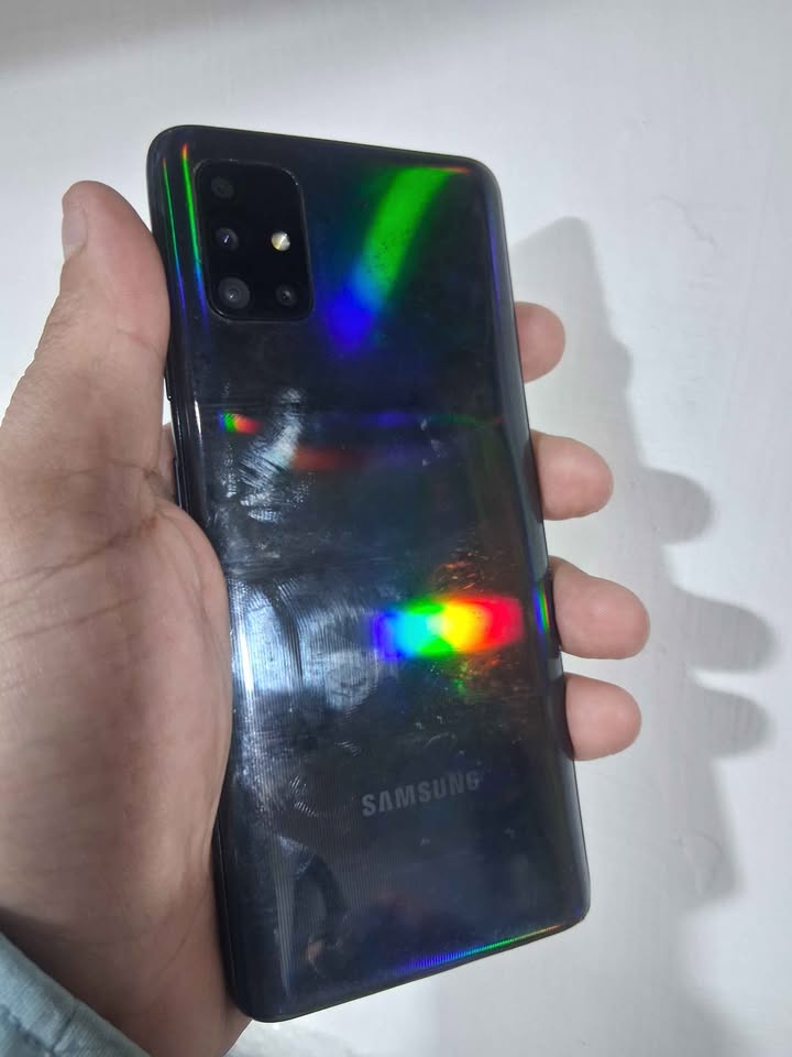 📱 Samsung A51 ✅ Libre de fábrica ✅ 128GB de almacenamiento ✅ Buen estado ✅ Zona: Paternal, CABA