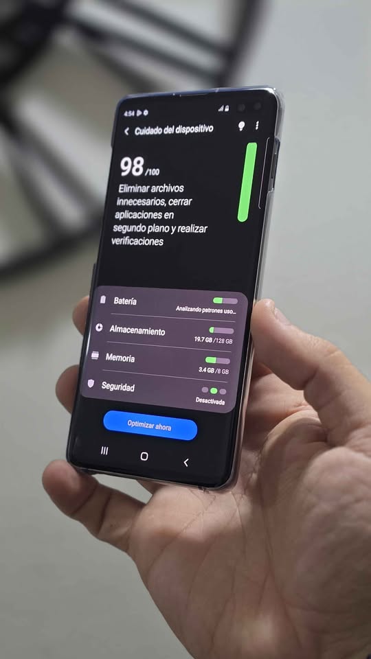 Vendo Samsung S10 PLUS LIBRE 128GB 8RAM IMPECABLE , NO PERMUTO .