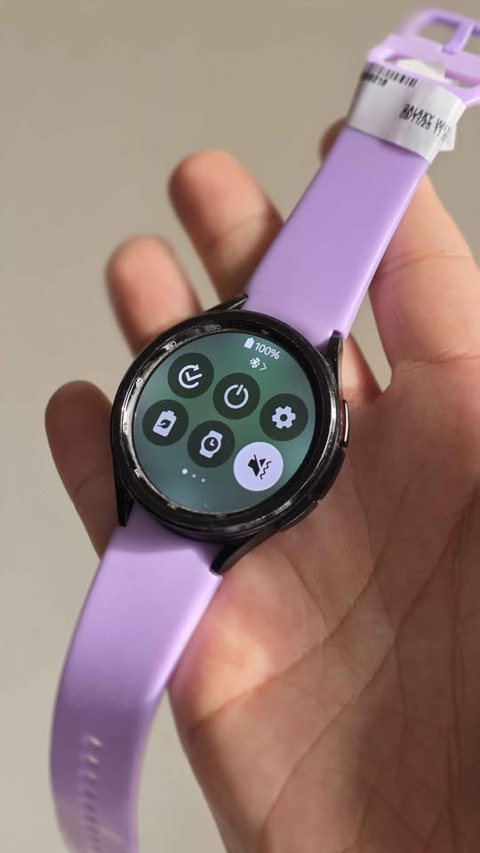 Vendo Samsung watch 6 classic 43mm completo , 16gb , NO PERMUTO