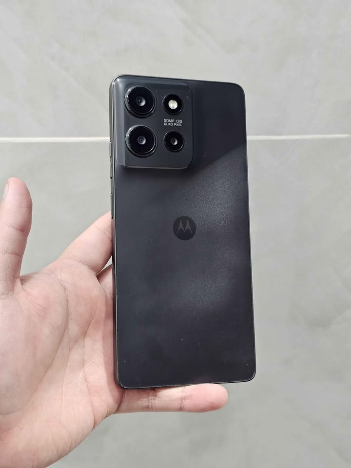 Motorola G75 5G, Libre Esim, 128gb/8gb de ram.