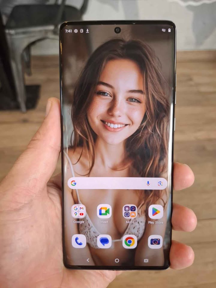 Motorola G85 5G A ESIM 256 Gb y 8 De Ram. Impecable como Nuevo!!!