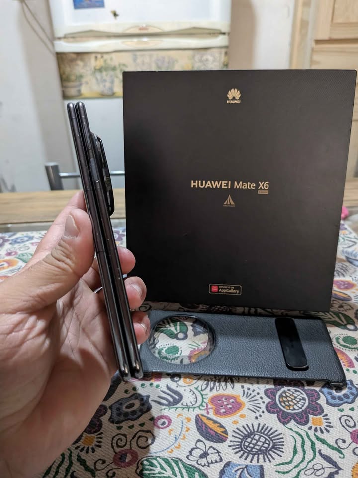 Huawei mate x6