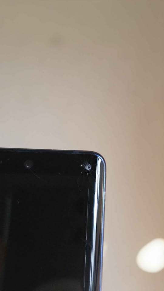 Vendo Samsung Note 9 libre 128gb 6ram nfc , MINIMO DETALLE VIDRIO , NO PERMUTO