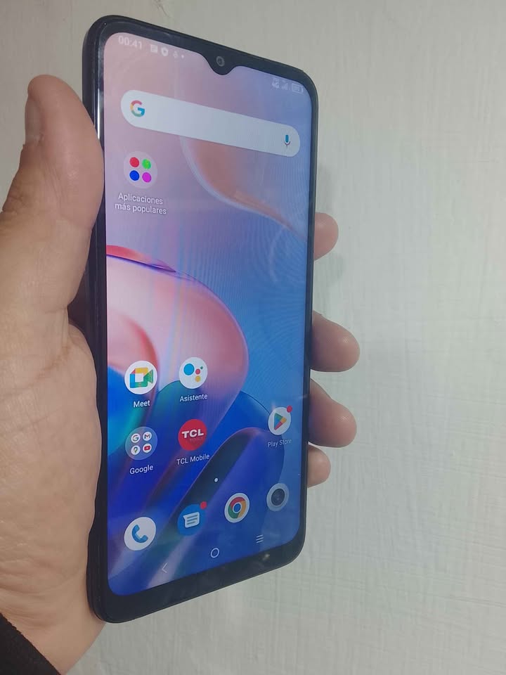 📱 TCL 408 ✅ 64 GB de almacenamiento ✅ Libre de fabrica 📍 Estamos en CABA.
