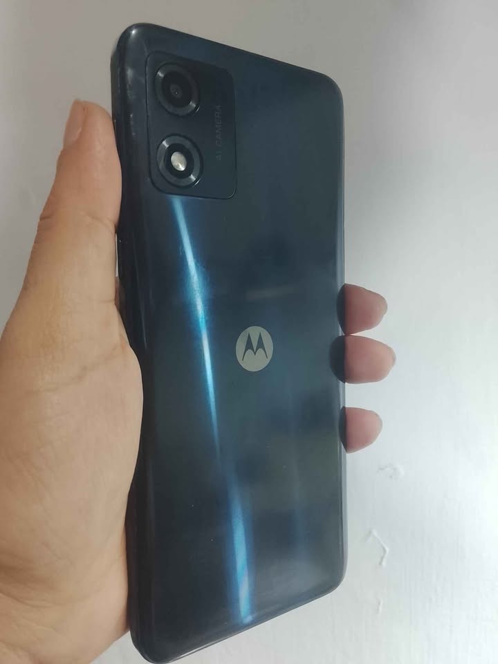 📱 Motorola E13 ✅ Memoria: 64 GB ✅ Equipo funcionando correctamente 📍 Estoy en CABA.
