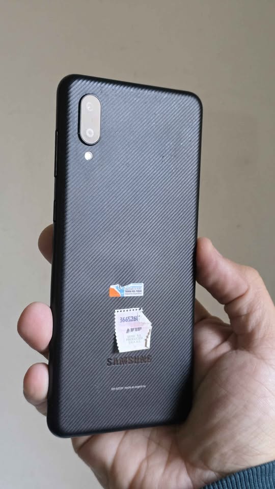 Vendo Samsung A02 libre 32gb , IMPECABLE , NO PERMUTO