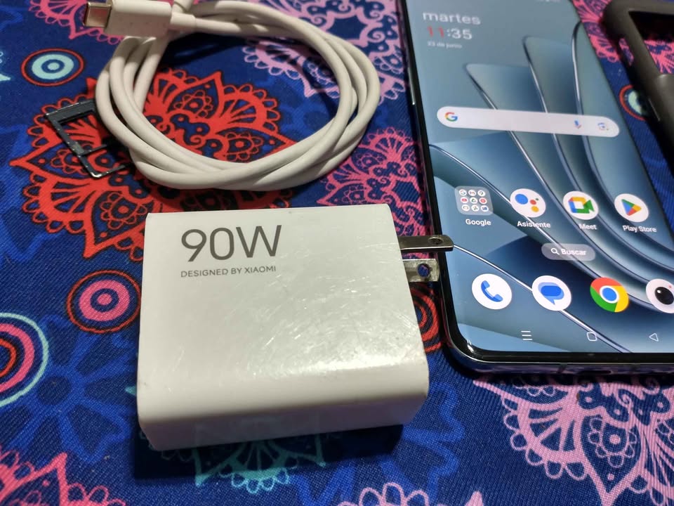 Oneplus 10 pro vendo o permuto funciona todo!