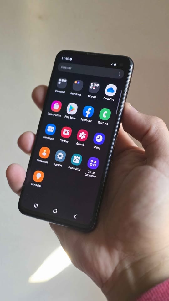 Vendo Samsung S10E libre 128gb 6ram nfc MINIMO DETALLE VIDRIO Y TAPA , NO PERMUTO