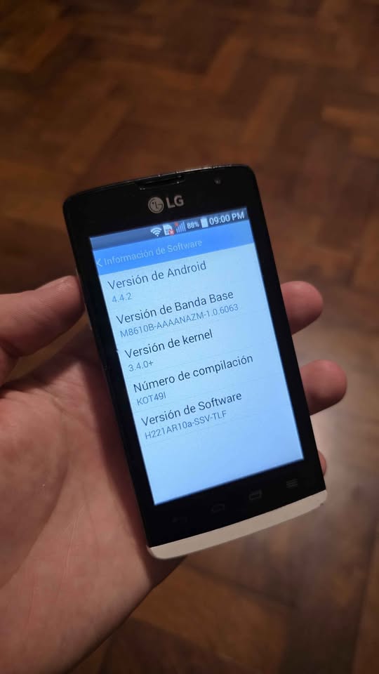 LG KITE SOLO MOVISTAR 4GB SOLO LLAMADAS Y SMS