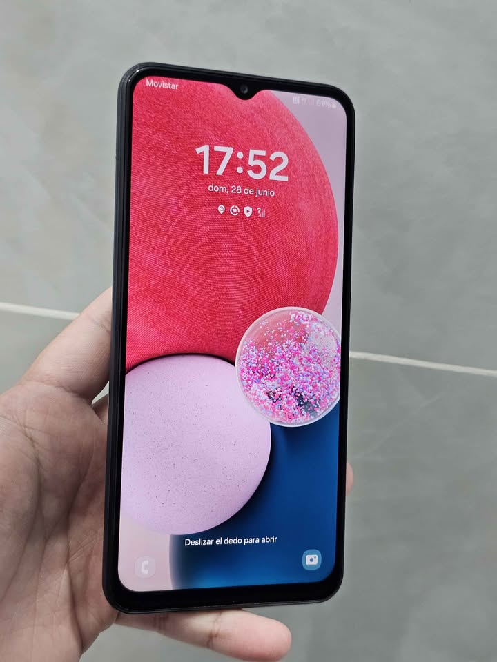 Samsung A13, Libre para cualquier empresa, 128gb/4gb de ram.