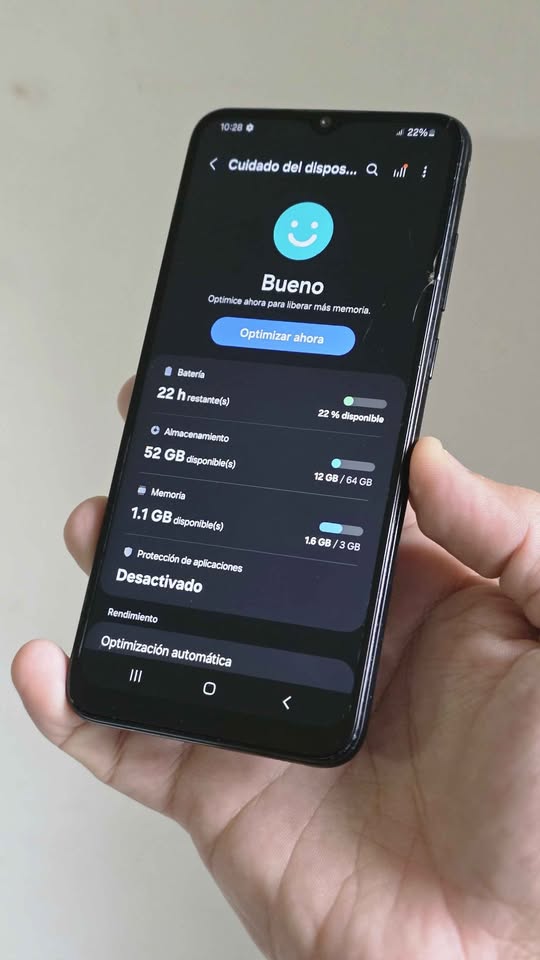 Vendo Samsung A04E libre 64gb 4ram MINIMO DETALLE VIDRIO , NO PERMUTO