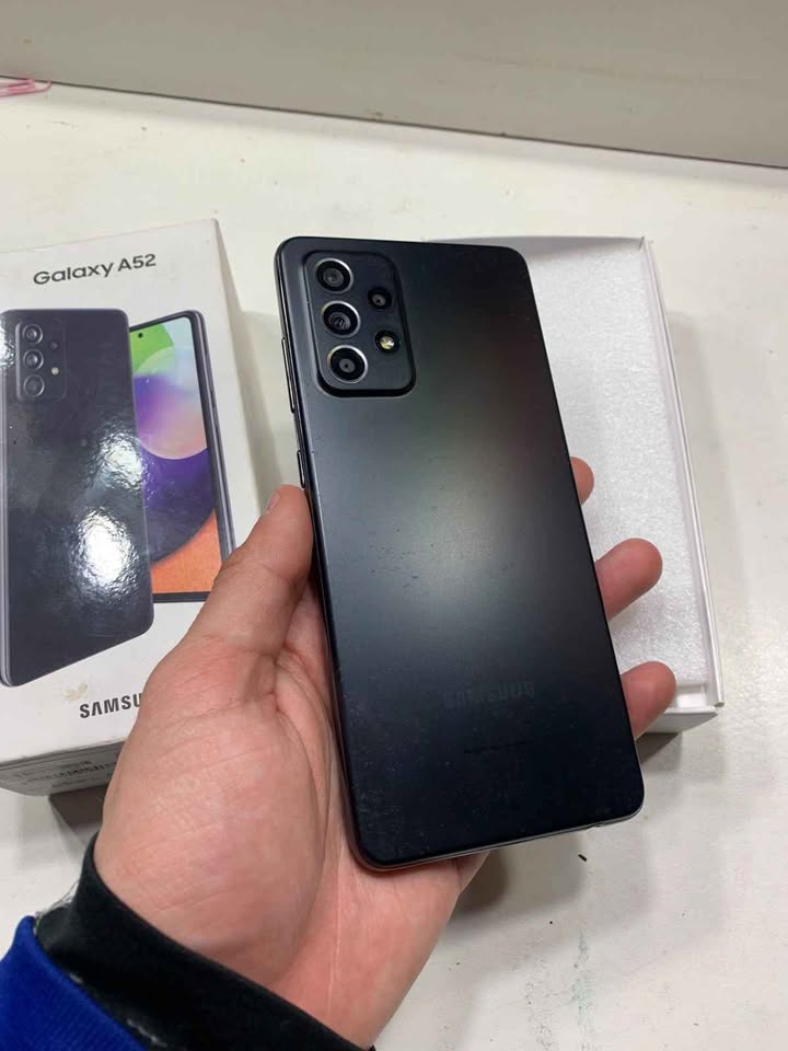 Vendo Samsung a52 en caja libre de fabrica!