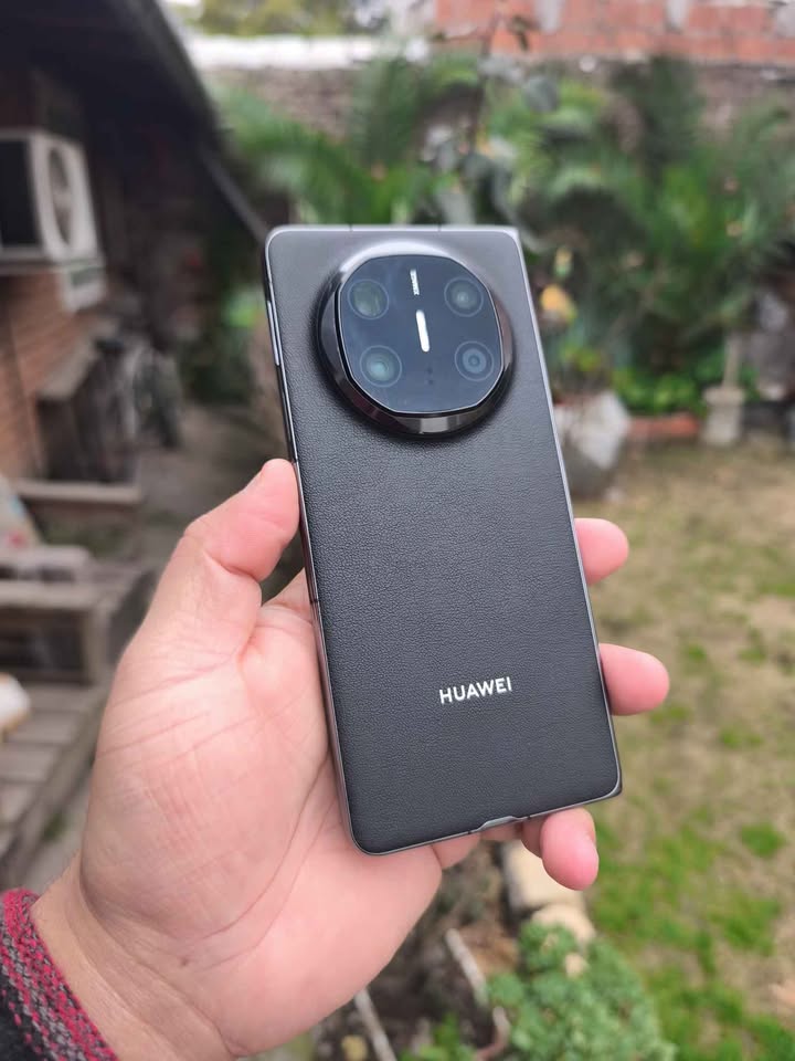 Huawei mate X6