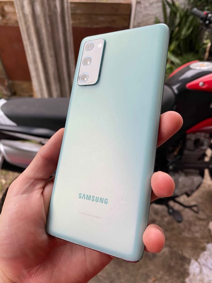 Vendo Samsung s20 fe snapdragon nuevo !