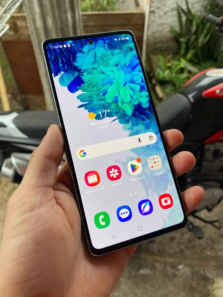 Vendo Samsung s20 fe snapdragon nuevo !