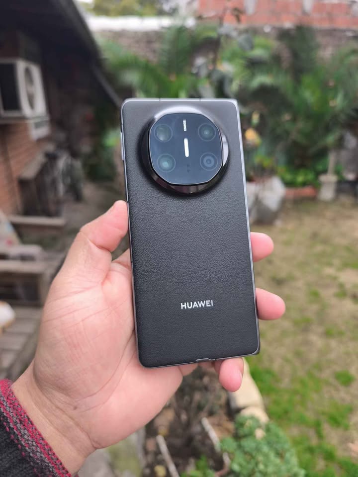 Huawei mate X6