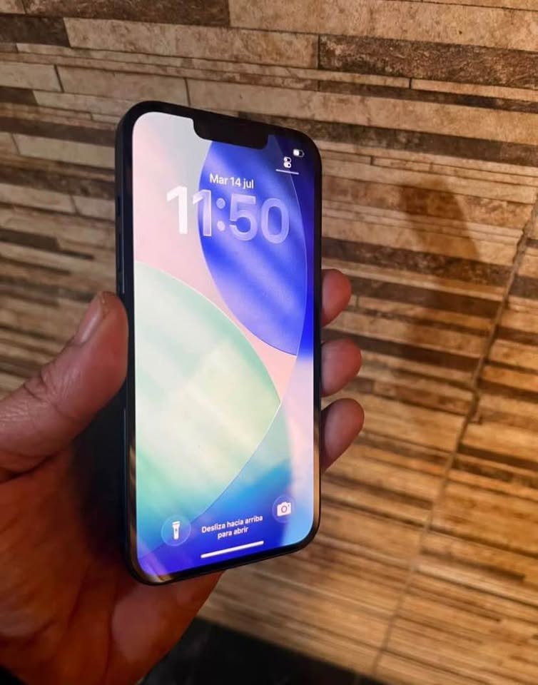 iPhone 14 128GB 84% Batería Liberado eSIM