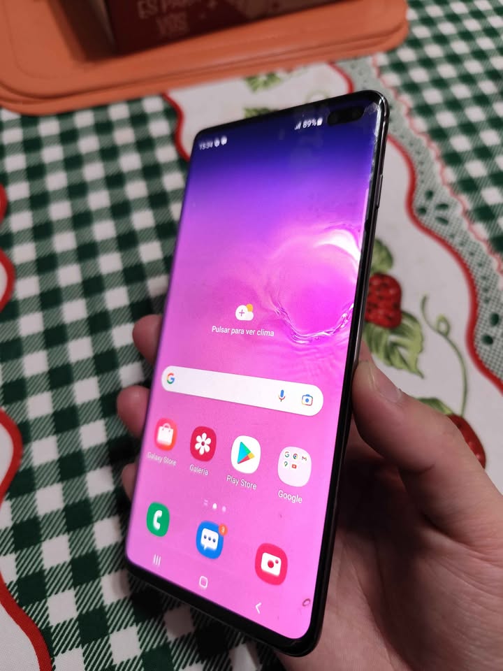 Samsung S10 Plus 128GB 8GB RAM Libre de fábrica $200.000