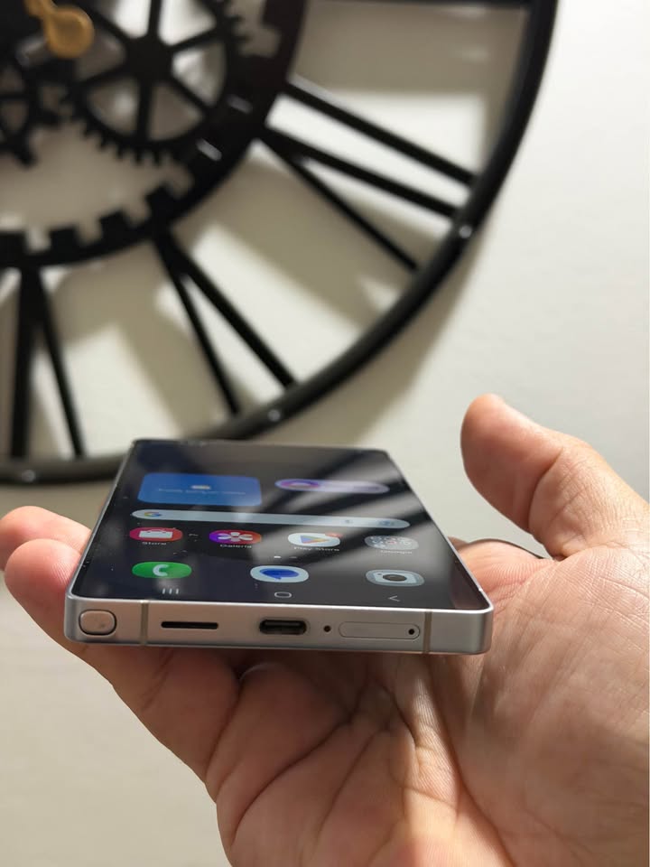 Vendo Samsung S25 ultra libre 512gb 12ram , IMPECABLE, NO PERMUTO