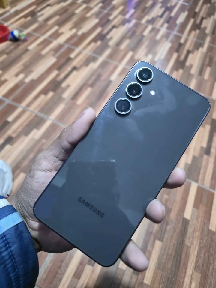 Samsung S24 Fe (movistar)