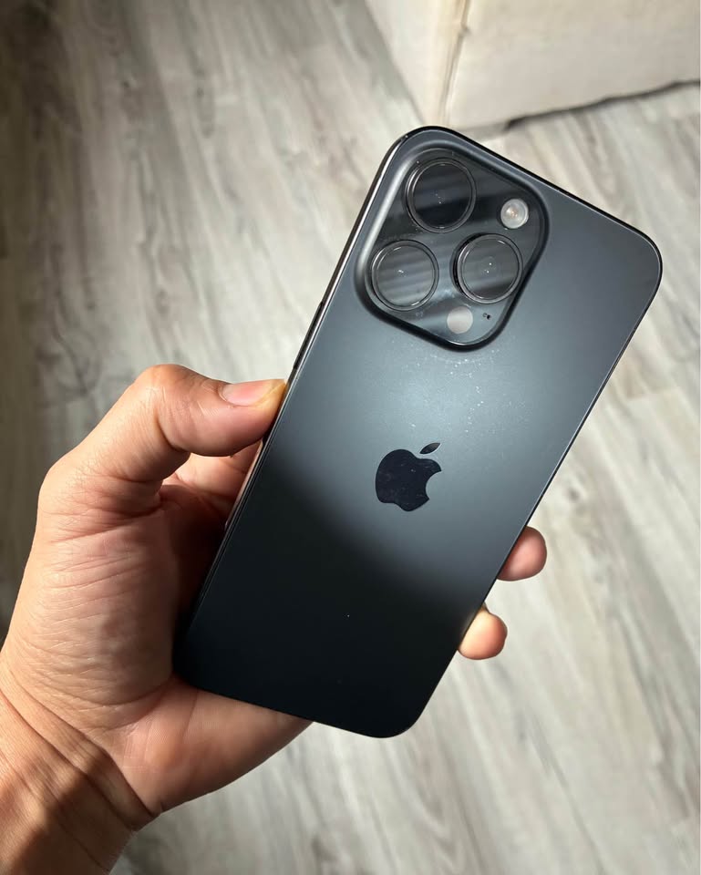 Iphone 15 pro max repuesto