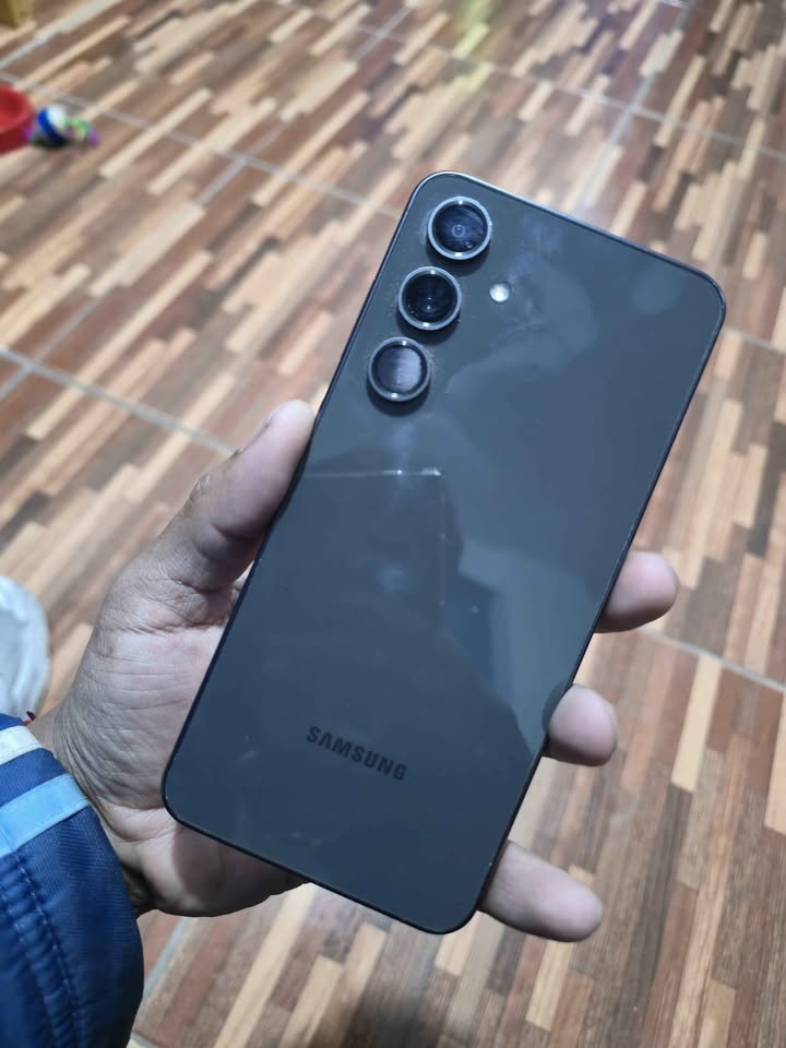 Samsung S24 Fe (movistar)