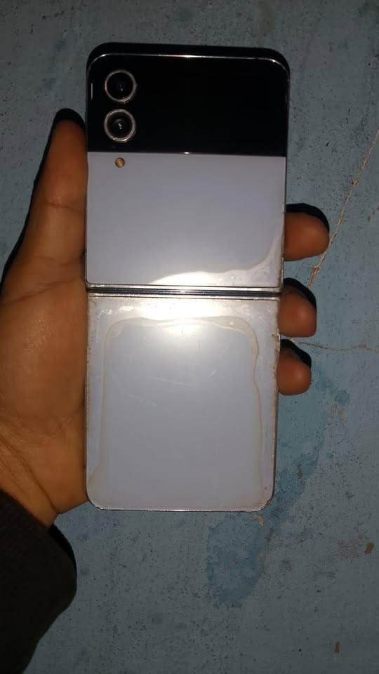 Samsung z flip 4