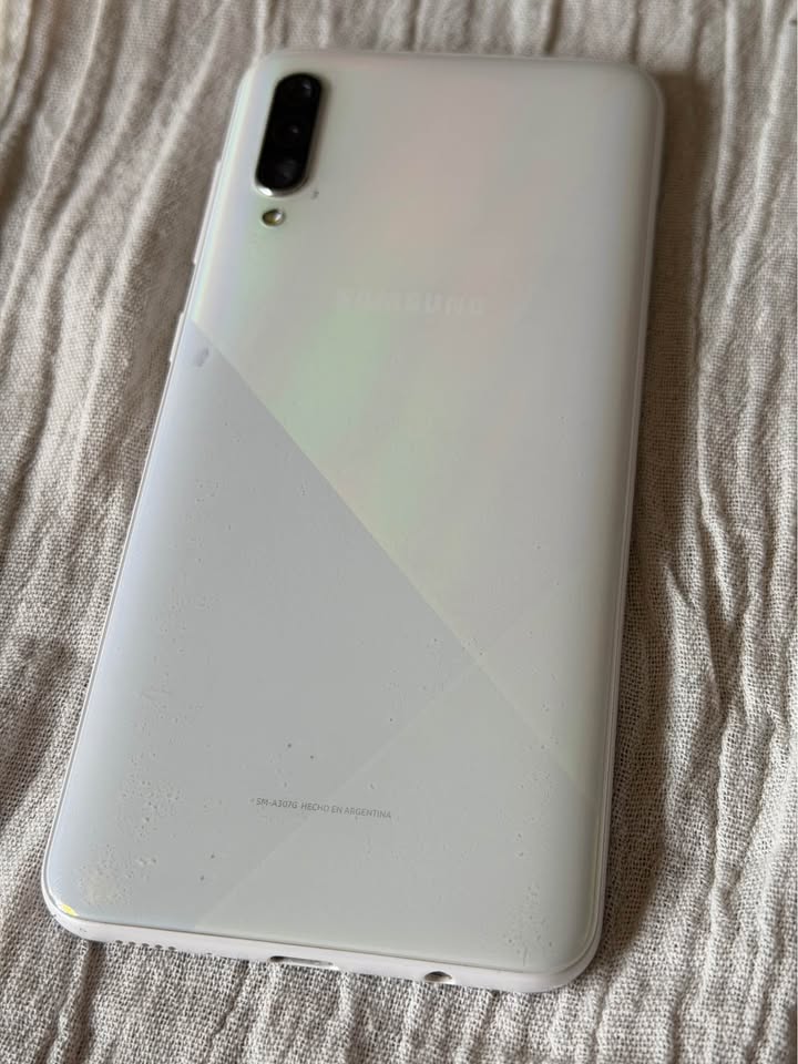 Vendo Samsung A30S libre 64gb 4ram , IMPECABLE , NO PERMUTO