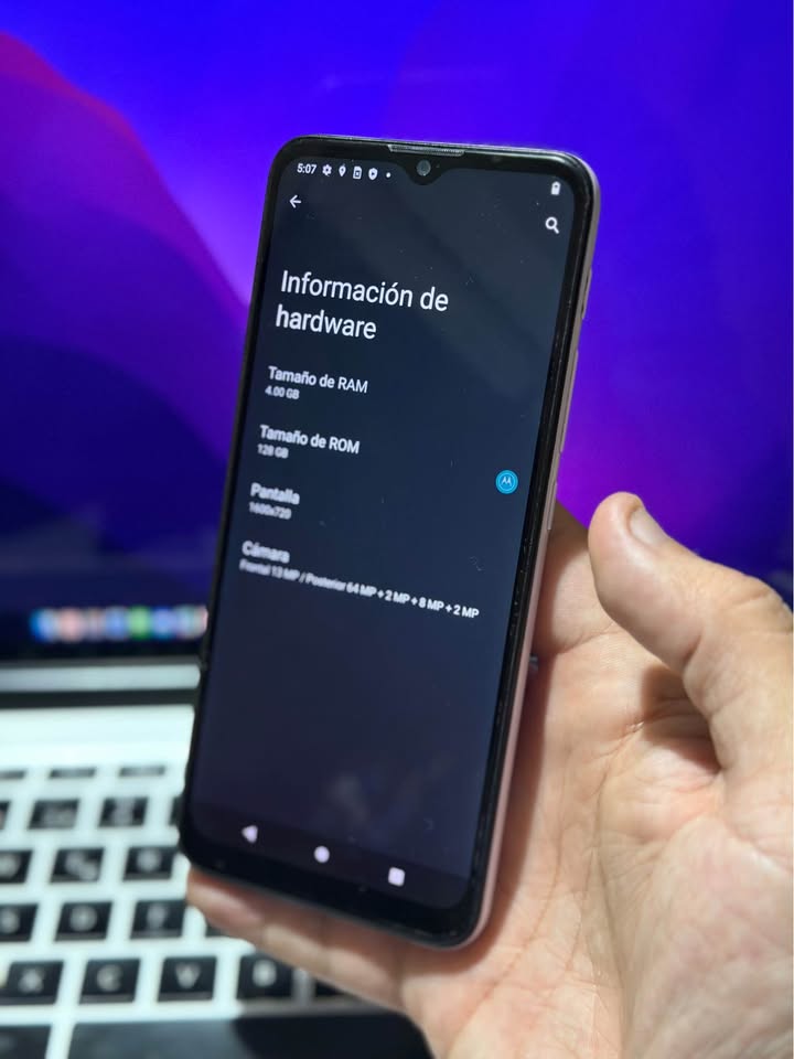 Vendo Motorola G30 libre 128gb 4ram , IMPECABLE, NO PERMUTO