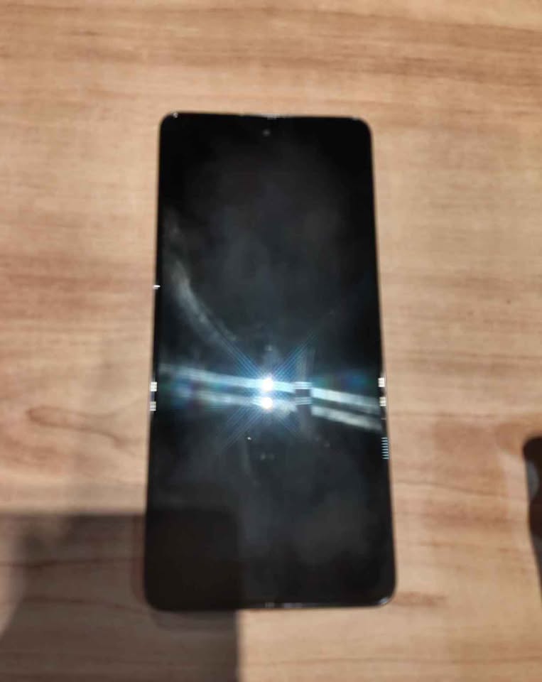VENDO MOTO G86 5G LIBRE ESIM!!