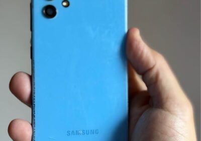 Vendo Samsung A32 libre 128gb 4ram MÍNIMO DETALLE VIDRIO , NO PERMUTO