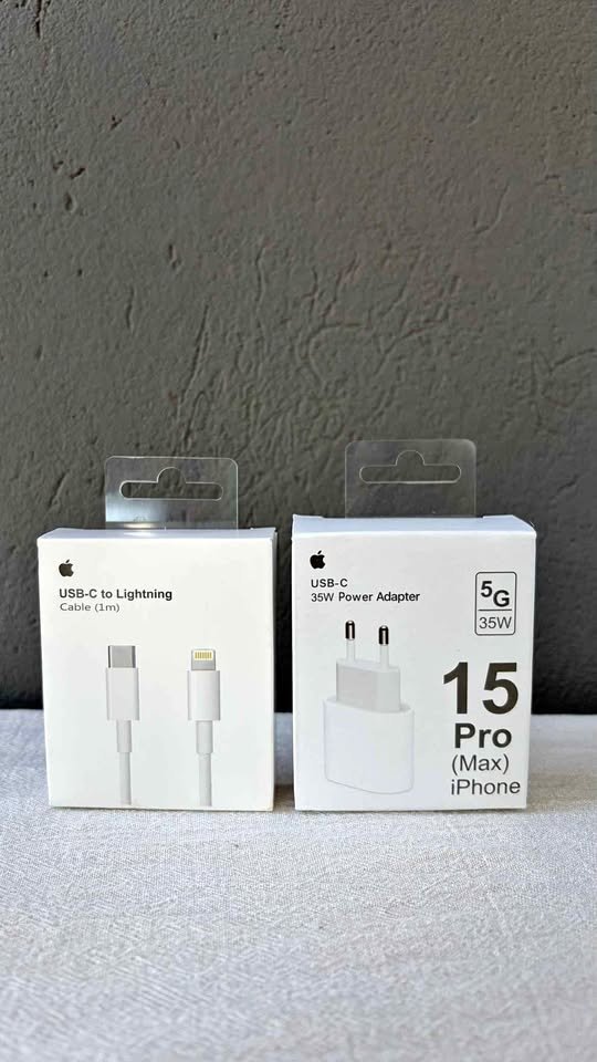 Cargador para celulares + cable UESB-C to light ning, nuevo