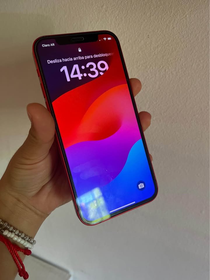 iPhone 12 Red