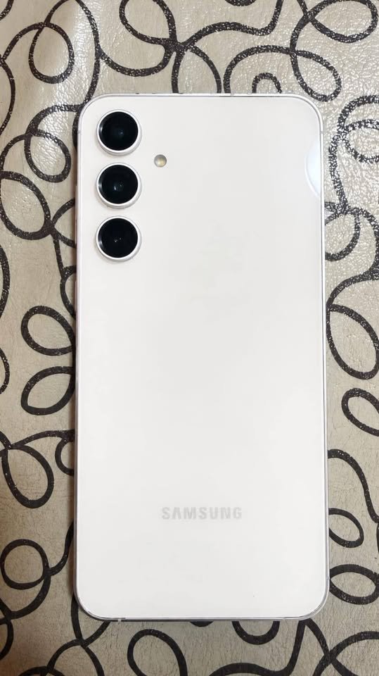 Samsung galaxy S23 FE, 128gb, 8gb RAM