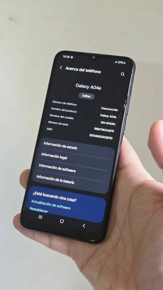 Vendo Samsung A04E libre 64gb 4ram MINIMO DETALLE VIDRIO , NO PERMUTO