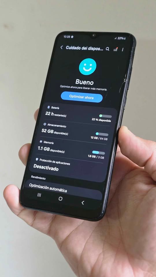 Vendo Samsung A04E libre 64gb 4ram MINIMO DETALLE VIDRIO , NO PERMUTO