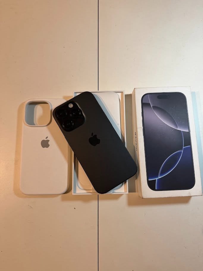 Iphone 16 Pro 128 GB Black Titanium COMPLETO